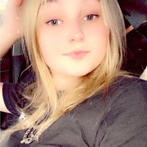 Meet your Posher, Scarlett